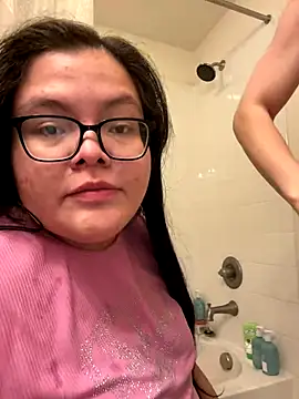 LiverandBrat77 online show from 12/04/25, 10:40