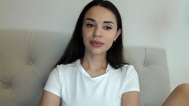 Snapshot of Mika_Gold chatting on 11/08/25, 05:12 Mika Gold online show from 11/08/25, 05:12