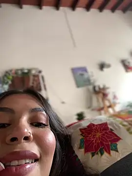 GigiiStone online show from 12/13/24, 08:04