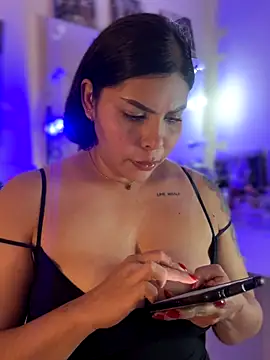 Snapshot of GigiiStone chatting on 10/29/25, 11:17 GigiiStone online show from 10/29/25, 11:17