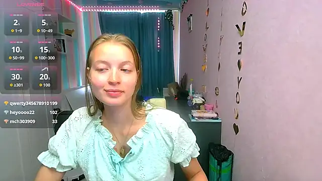 Snapshot of __Aphrodita__wow__ chatting on 09/20/25, 08:48   Aphrodita  wow   online show from 09/20/25, 08:48