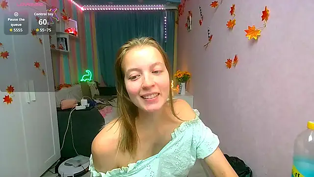 Snapshot of __Aphrodita__wow__ chatting on 10/10/25, 01:10   Aphrodita  wow   online show from 10/10/25, 01:10