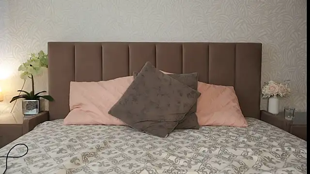 honeyed poison online show from 11/27/25, 10:39