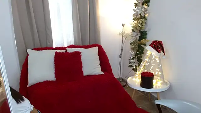 sofia perez    online show from 12/10/24, 08:16