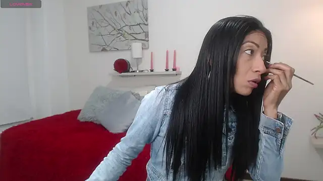 sofia perez    online show from 06/08/26, 08:09