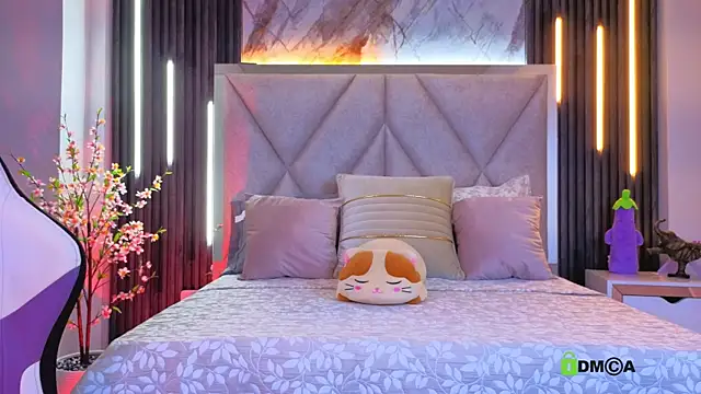 Happy tits online show from 11/19/25, 11:10