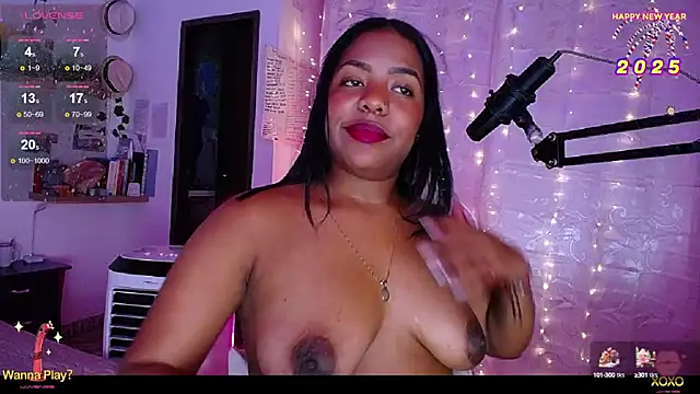 samanthaabloom online show from 12/28/24, 06:39