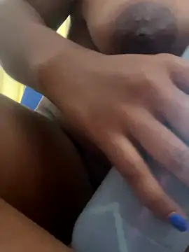 Snapshot of samanthaabloom chatting on 11/10/25, 06:40 samanthaabloom online show from 11/10/25, 06:40