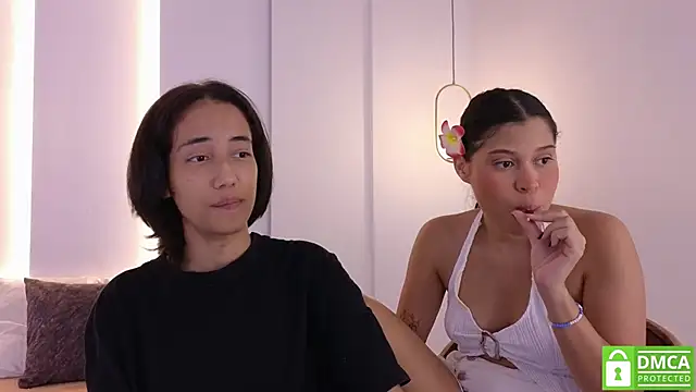 Snapshot of hot_little_bunny chatting on 10/29/25, 09:38 hot little bunny online show from 10/29/25, 09:38