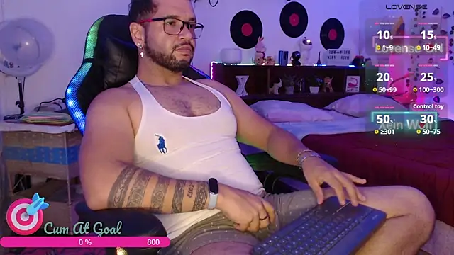 Xein WoIf online show from 05/17/26, 03:15