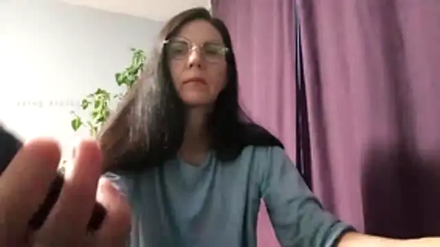 Snapshot of AlfejiRise chatting on 11/25/25, 02:22 AlfejiRise online show from 11/25/25, 02:22