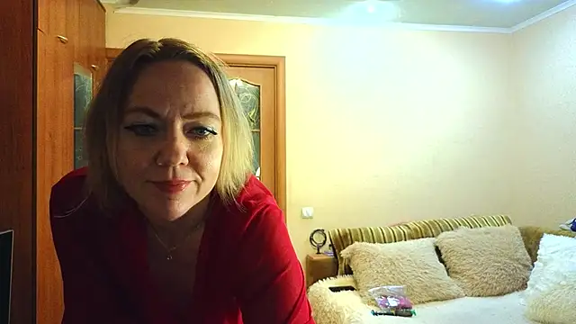 YourQueenX online show from 04/02/26, 05:05
