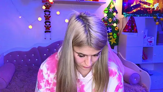 Sugarr Lola online show from 12/22/24, 12:05
