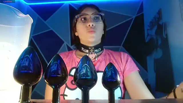 Snapshot of DaMikaela_ chatting on 09/12/25, 06:41 DaMikaela online show from 09/12/25, 06:41