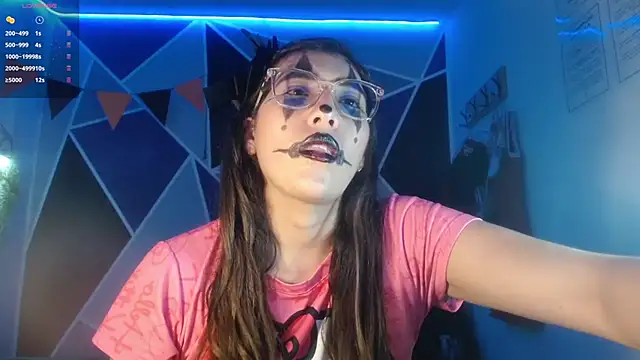 Snapshot of DaMikaela_ chatting on 10/29/25, 07:15 DaMikaela online show from 10/29/25, 07:15