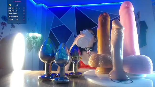 Snapshot of DaMikaela_ chatting on 11/12/25, 07:35 DaMikaela online show from 11/12/25, 07:35