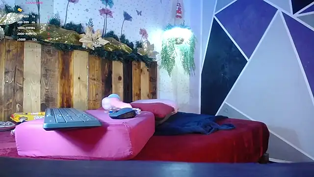 Snapshot of DaMikaela_ chatting on 12/03/25, 06:50 DaMikaela online show from 12/03/25, 06:50