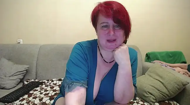 Snapshot of NikolRedMilf chatting on 03/19/25, 08:32 NikolRedMilf online show from 03/19/25, 08:32