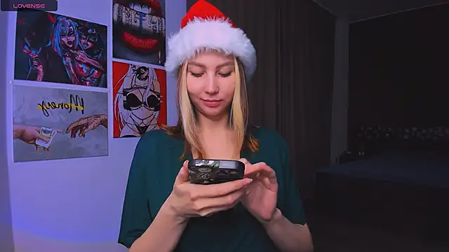 NicoleMaatt online show from 12/19/24, 03:07
