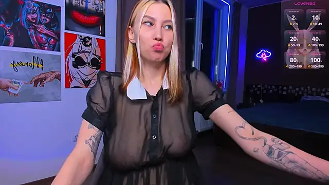NicoleMaatt online show from 02/19/25, 11:46
