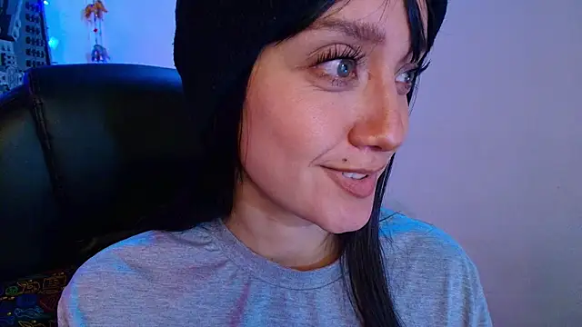juanita adams online show from 02/11/25, 10:50