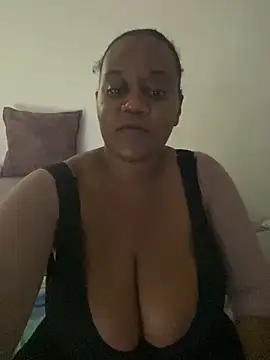 LiraRusso online show from 12/18/25, 11:55