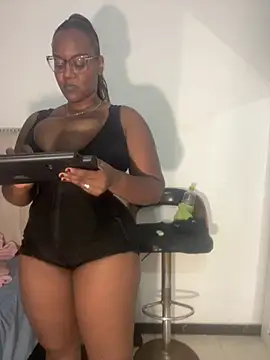LiraRusso online show from 07/23/26, 10:51