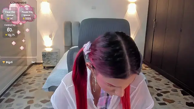 Snapshot of CinthiaCollins chatting on 03/21/25, 06:51 CinthiaCollins online show from 03/21/25, 06:51