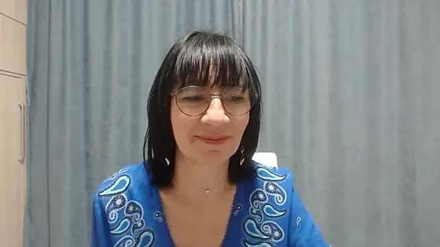 Erica95Bloom online show from 01/06/25, 05:49