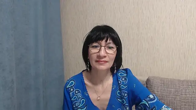 Erica95Bloom online show from 02/13/25, 08:13