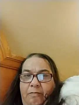 Snapshot of CumswallowinTiff chatting on 11/01/25, 05:53 CumswallowinTiff online show from 11/01/25, 05:53