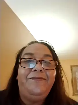 Snapshot of CumswallowinTiff chatting on 11/05/25, 03:17 CumswallowinTiff online show from 11/05/25, 03:17