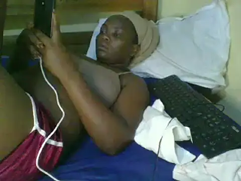 sweet-frida22 online show from 02/13/25, 04:28