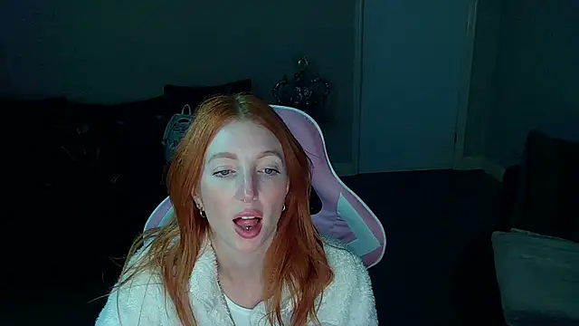 Red firesquirt online show from 03/12/25, 09:24