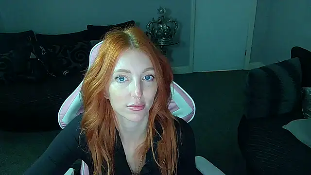 Red firesquirt online show from 03/17/25, 02:01