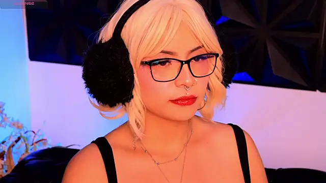 Misselektra   online show from 12/13/24, 06:53