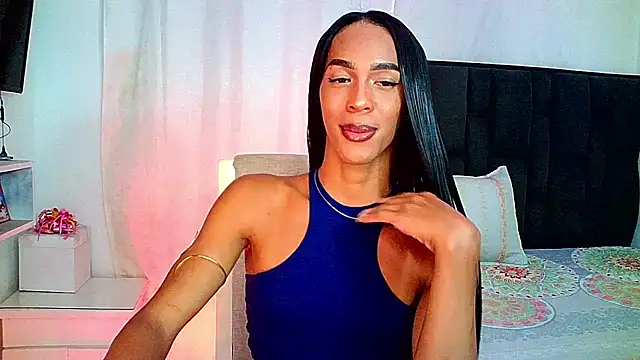 Snapshot of carmen14 chatting on 01/07/26, 04:48 carmen14 online show from 01/07/26, 04:48