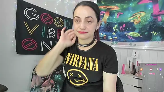 LovelyAzucena online show from 12/13/24, 03:00