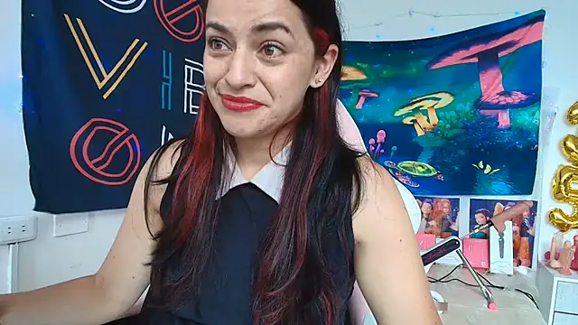 LovelyAzucena online show from 06/09/26, 03:23