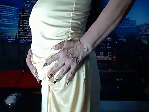 Snapshot of Lucy_mature8 chatting on 12/09/24, 09:05 Lucy mature8 online show from 12/09/24, 09:05