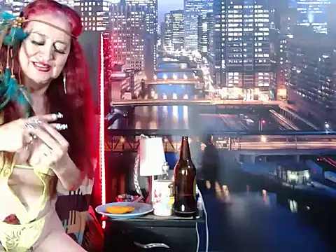 Snapshot of Lucy_mature8 chatting on 01/12/25, 11:36 Lucy mature8 online show from 01/12/25, 11:36