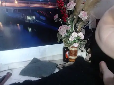 Snapshot of Lucy_mature8 chatting on 03/22/25, 12:17 Lucy mature8 online show from 03/22/25, 12:17