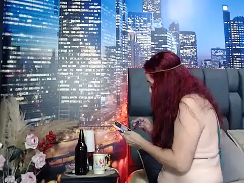 Snapshot of Lucy_mature8 chatting on 09/22/25, 07:05 Lucy mature8 online show from 09/22/25, 07:05