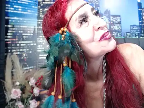 Snapshot of Lucy_mature8 chatting on 10/19/25, 11:05 Lucy mature8 online show from 10/19/25, 11:05