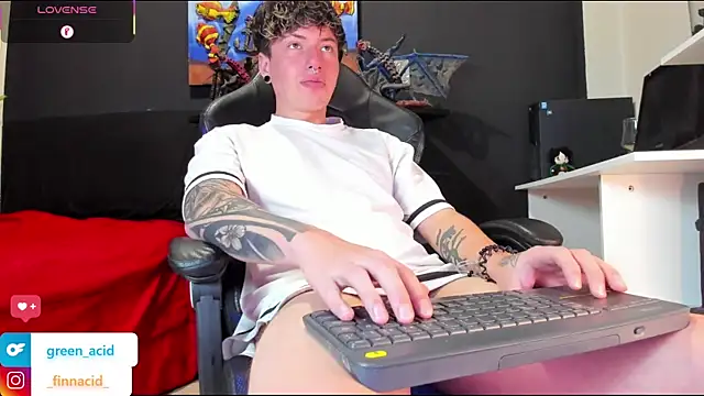 Snapshot of Green_acid01 chatting on 09/18/25, 07:05 Green acid01 online show from 09/18/25, 07:05