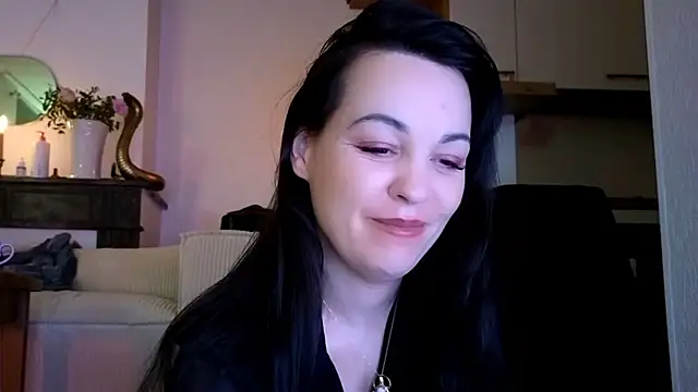 Lilie romeo online show from 01/08/25, 03:50