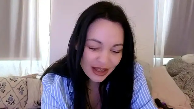 Snapshot of Lilie_romeo chatting on 11/02/25, 12:07 Lilie romeo online show from 11/02/25, 12:07