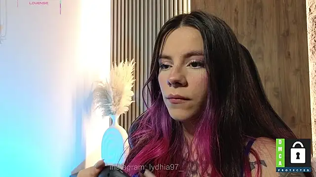lydhia97  online show from 02/22/25, 06:50