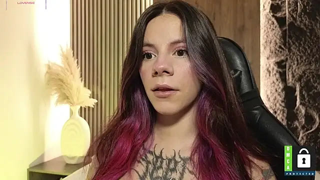 lydhia97  online show from 03/14/25, 05:38