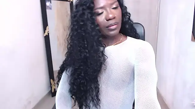 Snapshot of Cherykathaleiya chatting on 10/22/25, 08:30 Cherykathaleiya online show from 10/22/25, 08:30